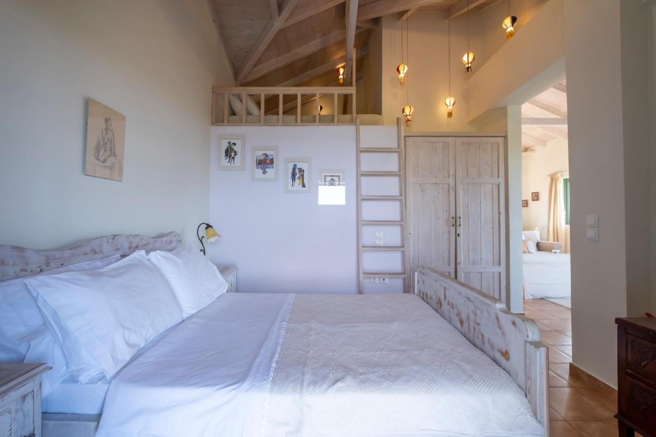 Chamaloni Cottages ฟีนีคุนตา ภายนอก รูปภาพ